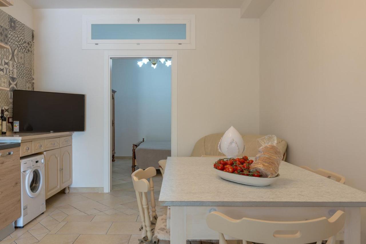 Appartamento Ortensia In Villa Mariella Остуни Экстерьер фото